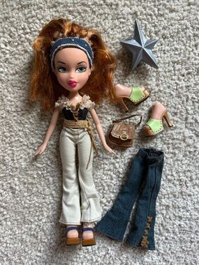 Original first edition 2002 Bratz Doll- Meygan Strut It Collection